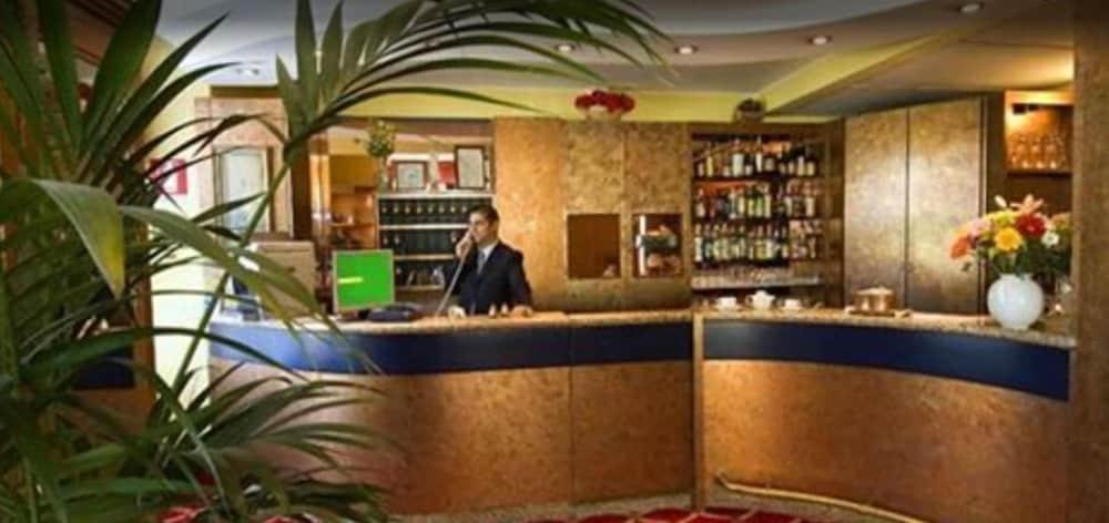 Hotel Cinque Giornate Milan Luaran gambar