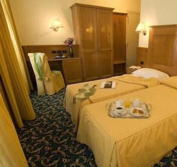 Hotel Cinque Giornate Milan Luaran gambar