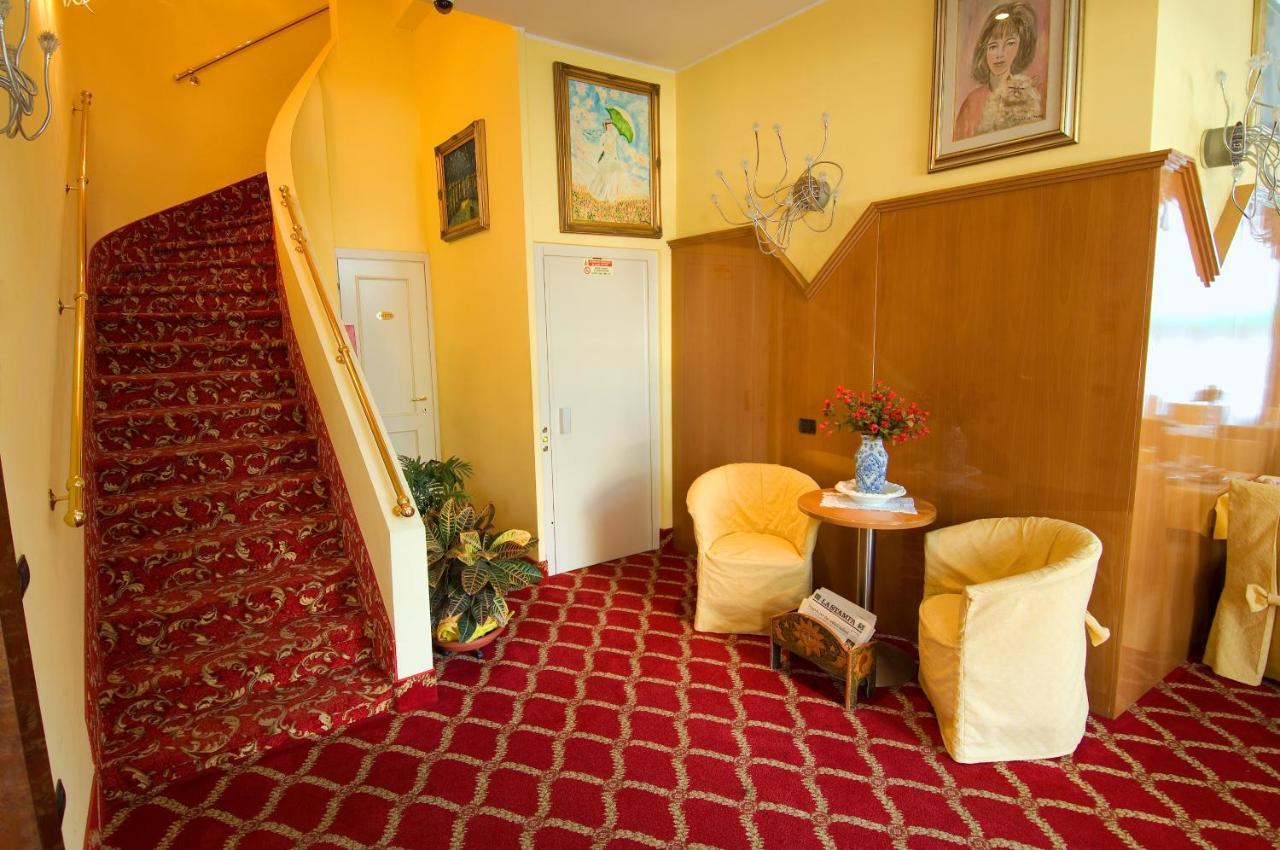 Hotel Cinque Giornate Milan Luaran gambar